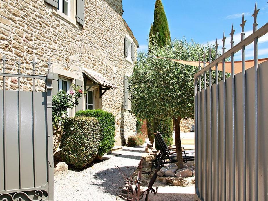 Le Clos de la Tuilière Grignan Exterior foto