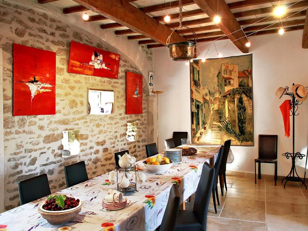 Le Clos de la Tuilière Grignan Exterior foto